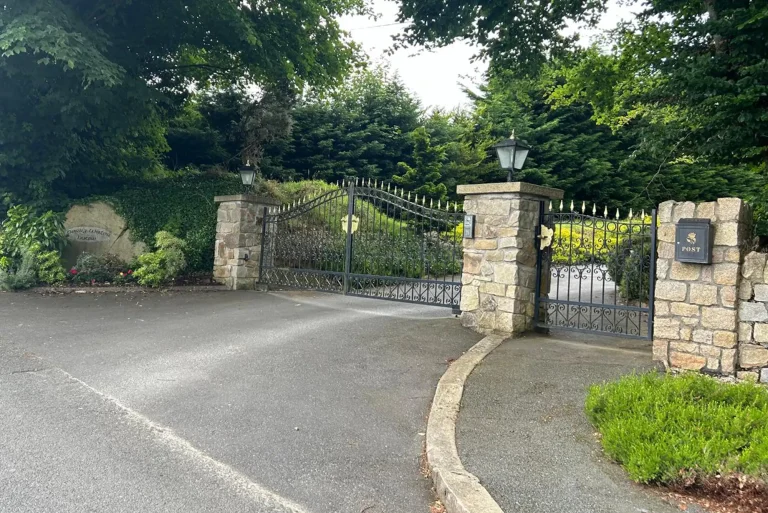 Self-catering derrywater house entrance